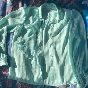 Medium size 6, long sleeve, business casual button down with pearl buttons